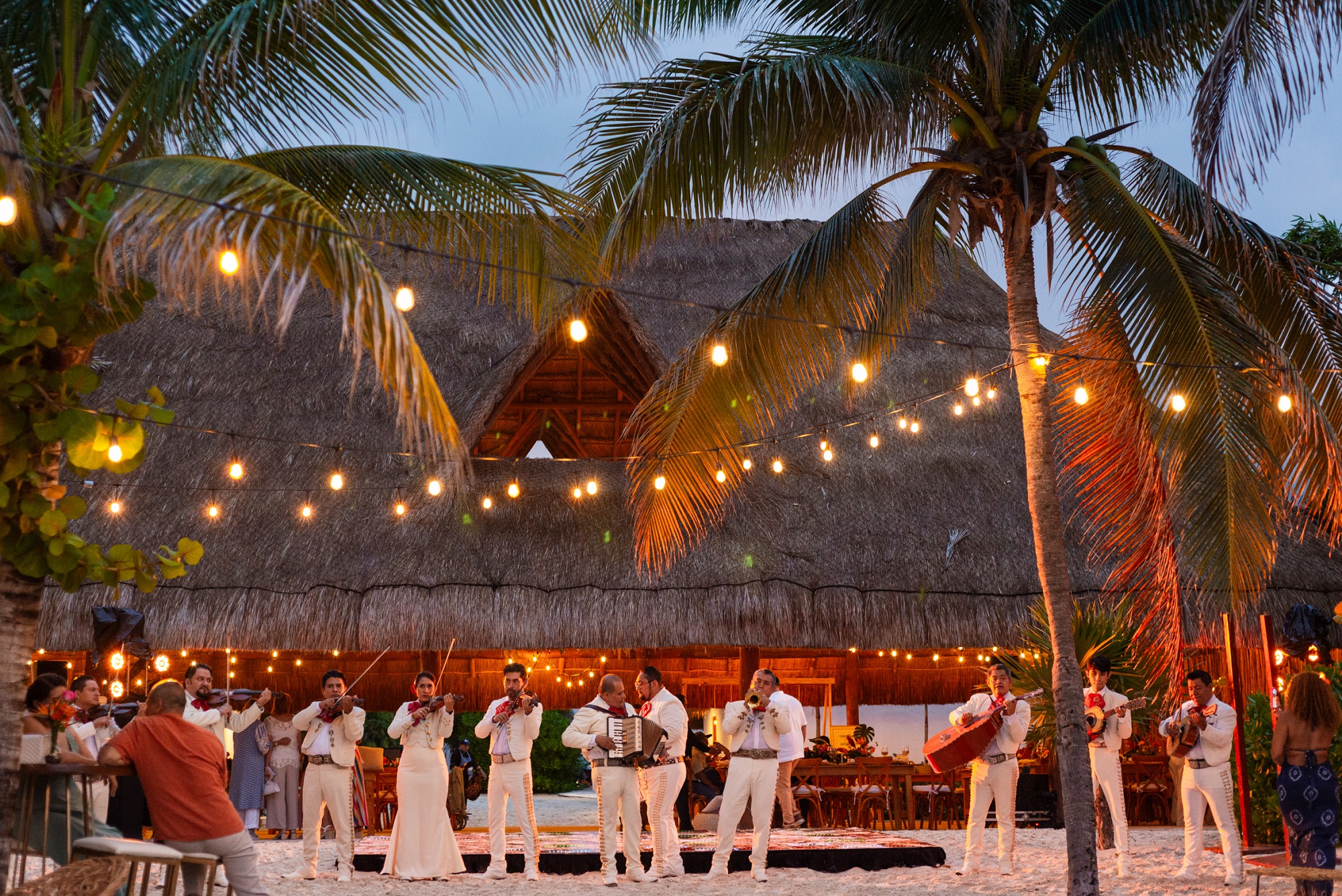 Mariachis at acamaya weddings