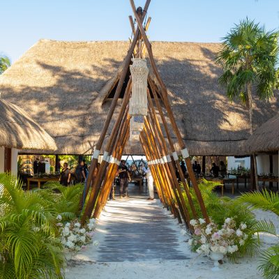 BEACH WEDDING VENUE IN CANCUN, MEXICO